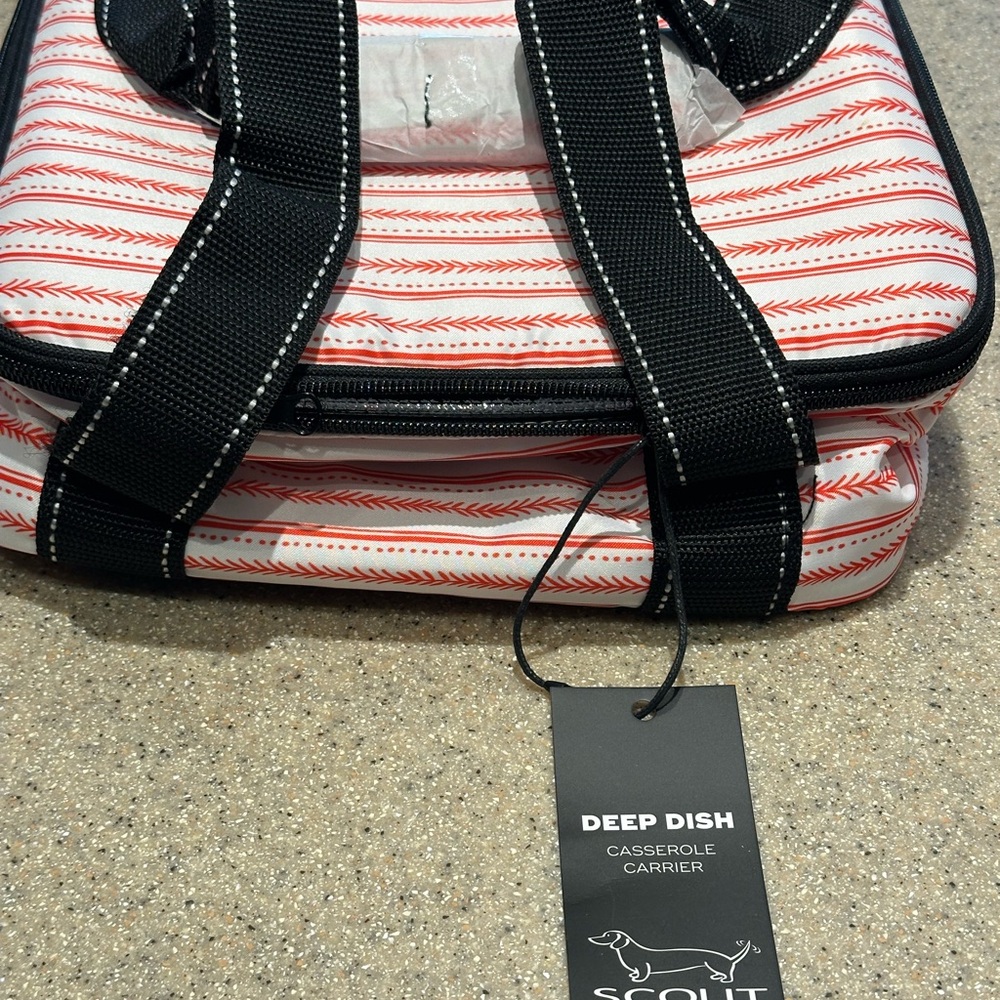 SCOUT Deep Dish Casserole Carrier